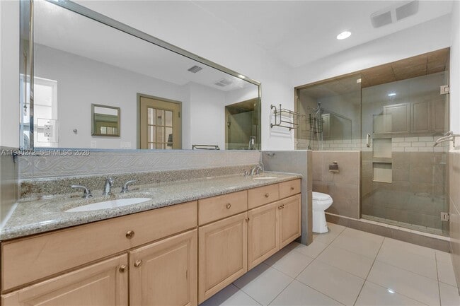 Building Photo - 12145 Begonia Way