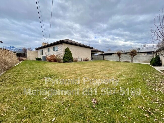 Building Photo - 8298 Harrison Cir