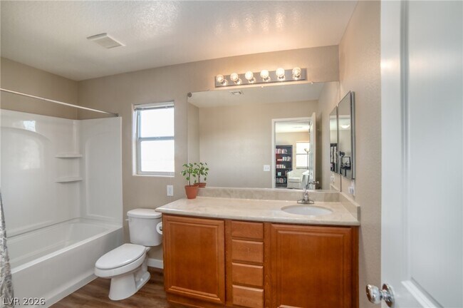 Building Photo - 504 Beckton Park Ave