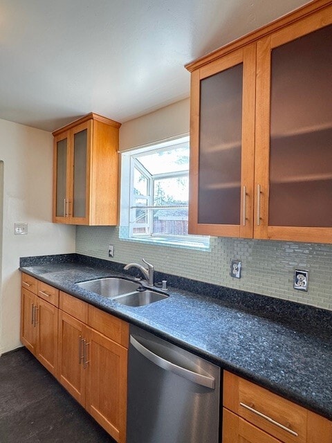 Building Photo - 1004 Esther Dr