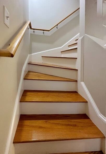 Building Photo - 90 George St