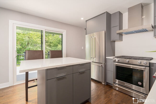 Building Photo - 12407 91st Ave