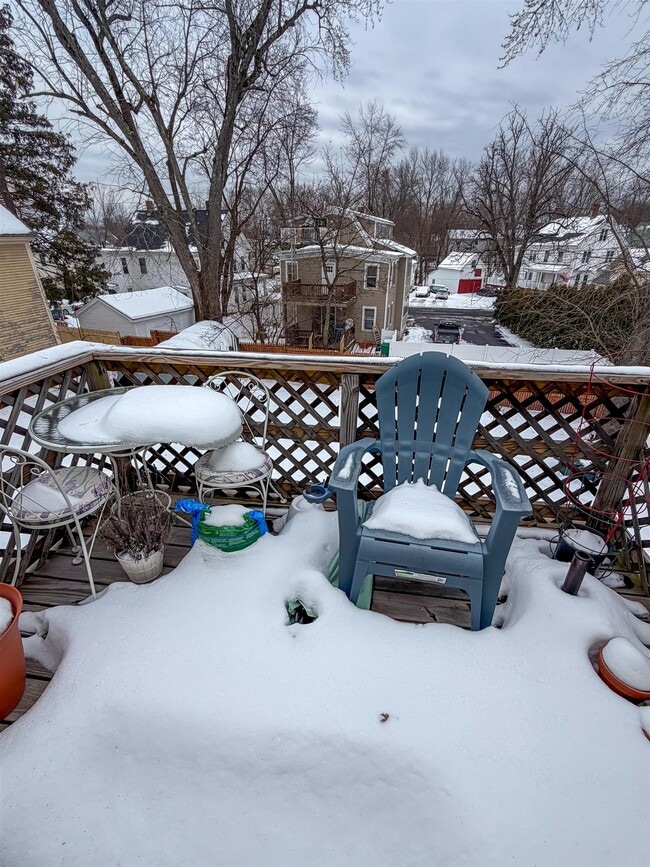 Building Photo - 24 Hill St