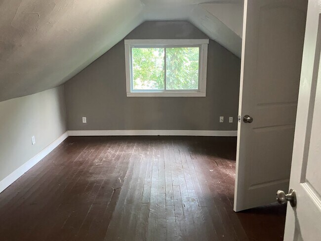 Building Photo - 7061 Idlewild Ave