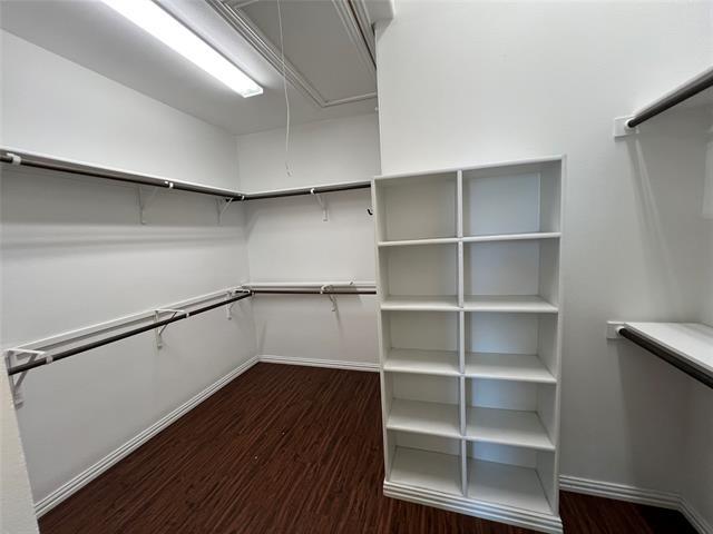 Building Photo - 587 Hampshire Dr