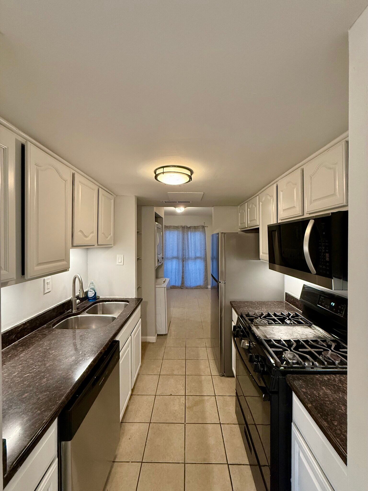 Building Photo - 238 Stevenson Sq