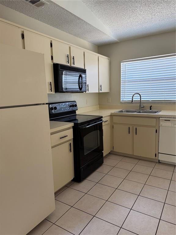 Building Photo - 1618 Bobolink Ln