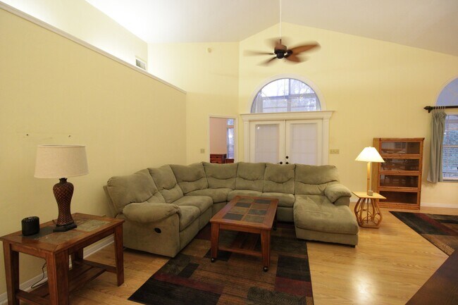 Building Photo - 12338 NW 9th Ln