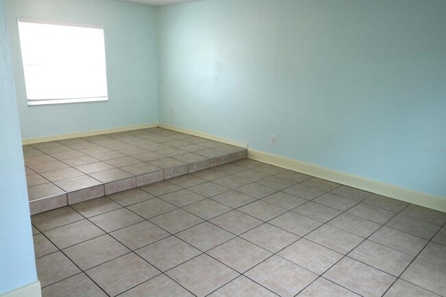 Building Photo - 5712 Townhouse Dr