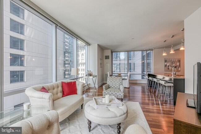 Building Photo - 1414 S Penn Square