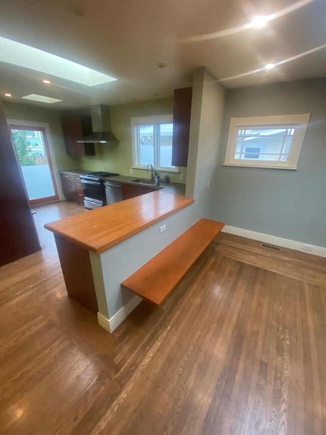 Building Photo - Charming 2-Bedroom Home in the Heart of Berkeley!