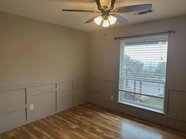 Building Photo - 29633 Meadow Ln