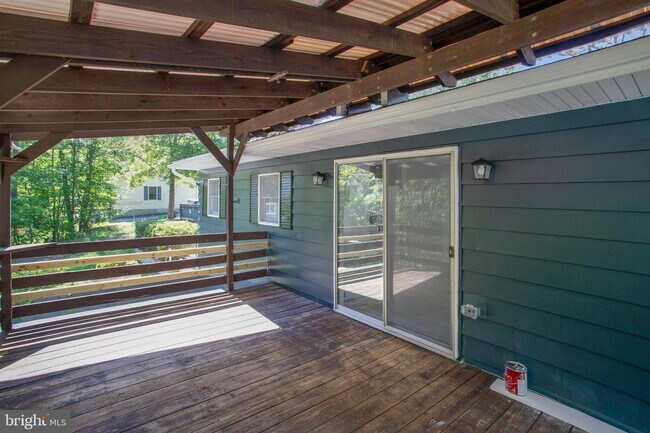 Building Photo - 20478 Poplar Ridge Rd