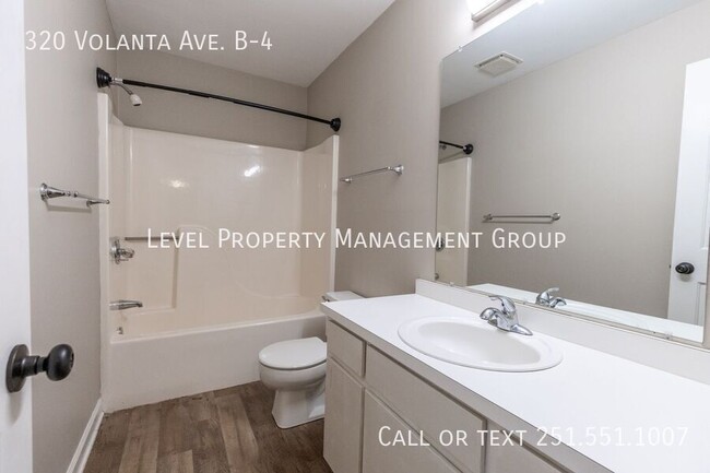 Building Photo - 320 Volanta Ave