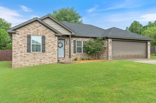 Primary Photo - Charming 3-Bedroom Home in Searcy, AR – Sp...