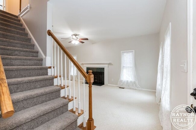 Building Photo - 810 Tacy Pl