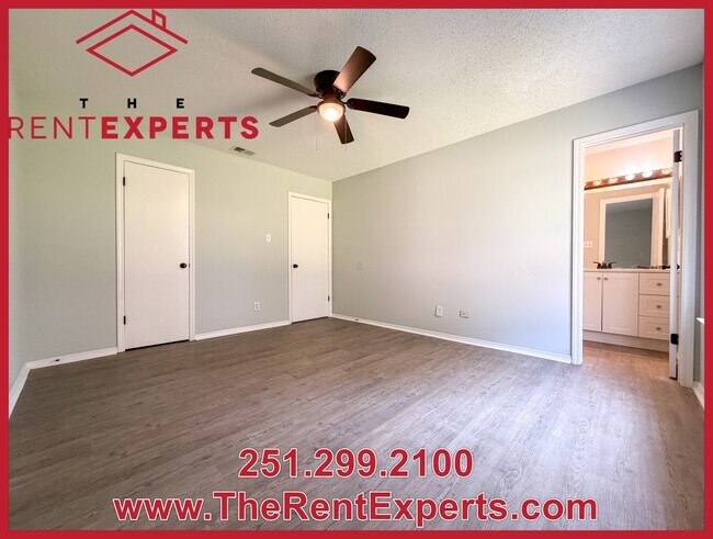 Building Photo - 784 Trailwood Dr E