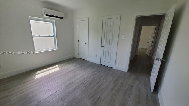 Building Photo - 560 NW 53rd St
