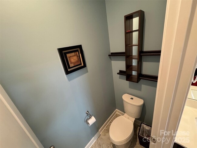 Building Photo - 4641 Collingham Dr
