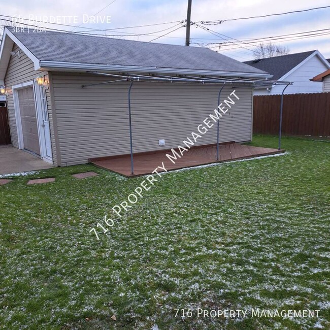 Building Photo - Cozy Single Family Home in Maryvale School...