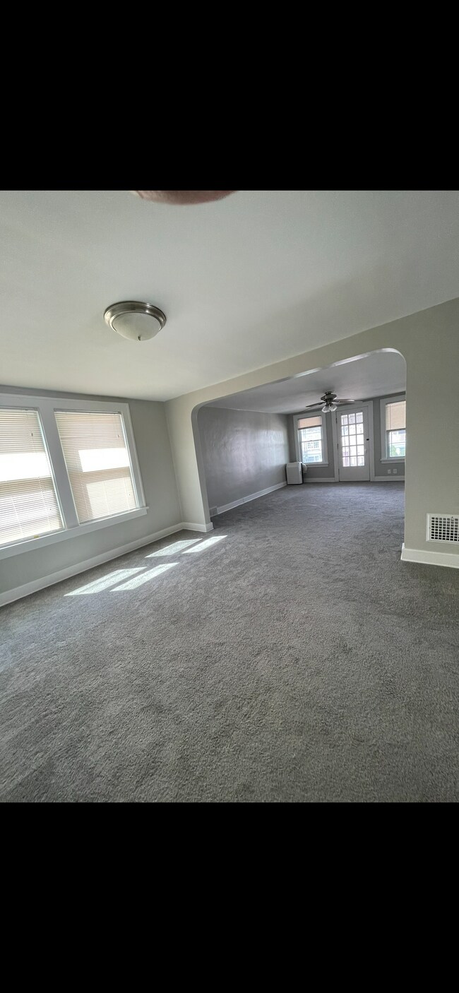 Building Photo - 295 Hartwell Rd