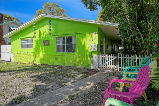 Building Photo - 619 SW 13th Ave