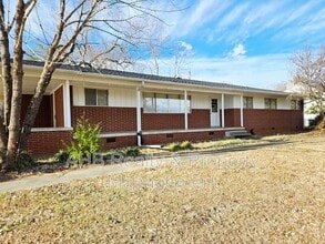 Building Photo - 3261 Alamance Rd