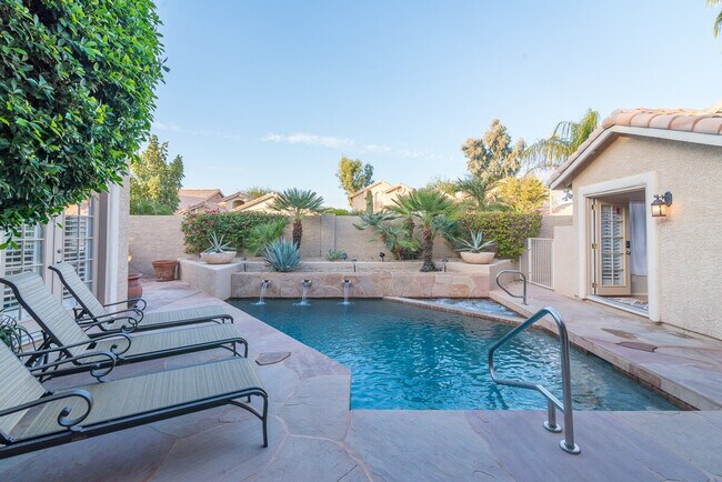 Building Photo - 9315 E Aster Dr