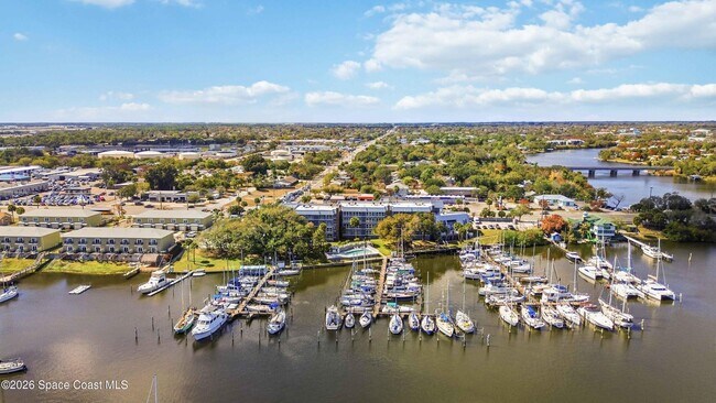 Building Photo - 905 N Harbor City Blvd