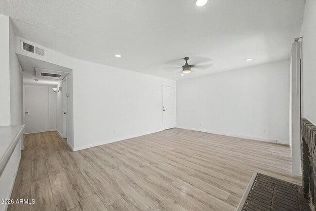 Building Photo - 5236 W Peoria Ave