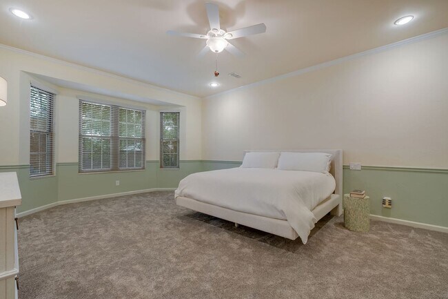 Building Photo - 3440 Jonathan Landing Dr