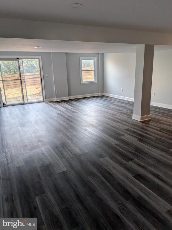 Building Photo - 1516 Coat Ridge Rd