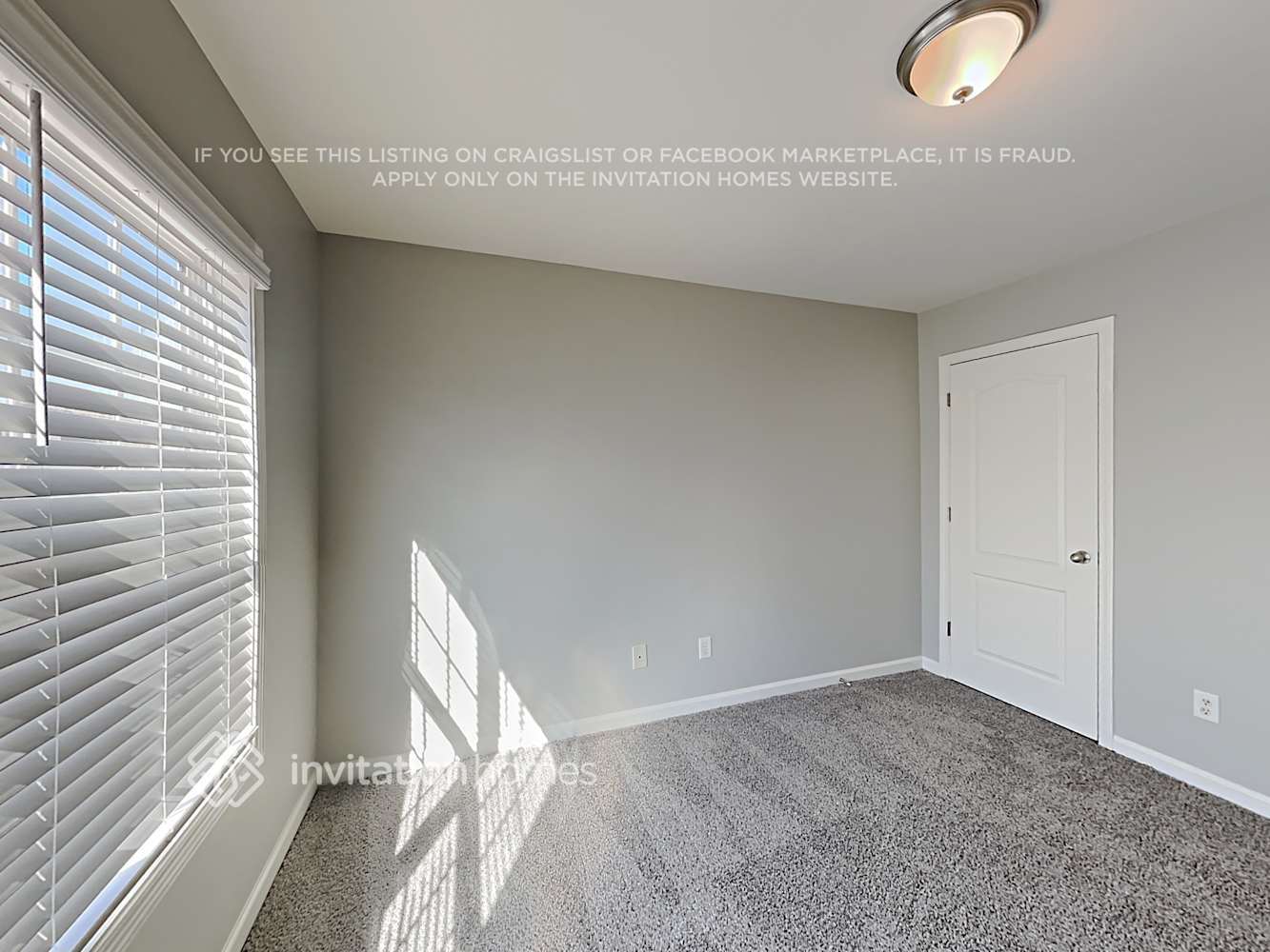 Building Photo - 4700 Ferncrest Pl