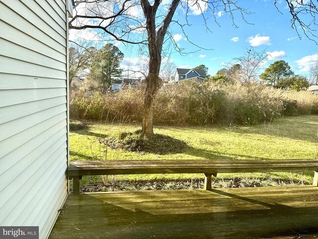 Building Photo - 102 Jl Thompson Dr