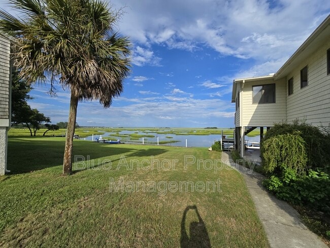 Building Photo - 337 Dogwood Ln