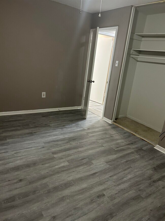 Building Photo - 3635 Chesterwood Dr