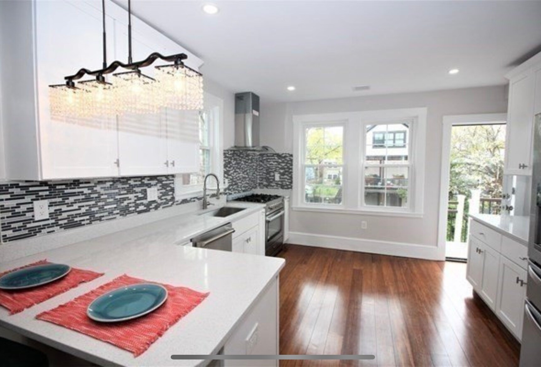 Building Photo - 318 Concord Ave