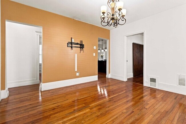 Building Photo - 15 Fairmount St