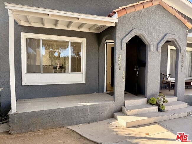 Building Photo - 3659 6th Ave