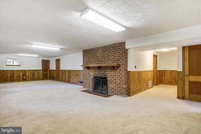 Building Photo - 3303 Winnett Rd