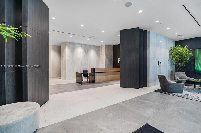 Building Photo - 17550 Collins Ave