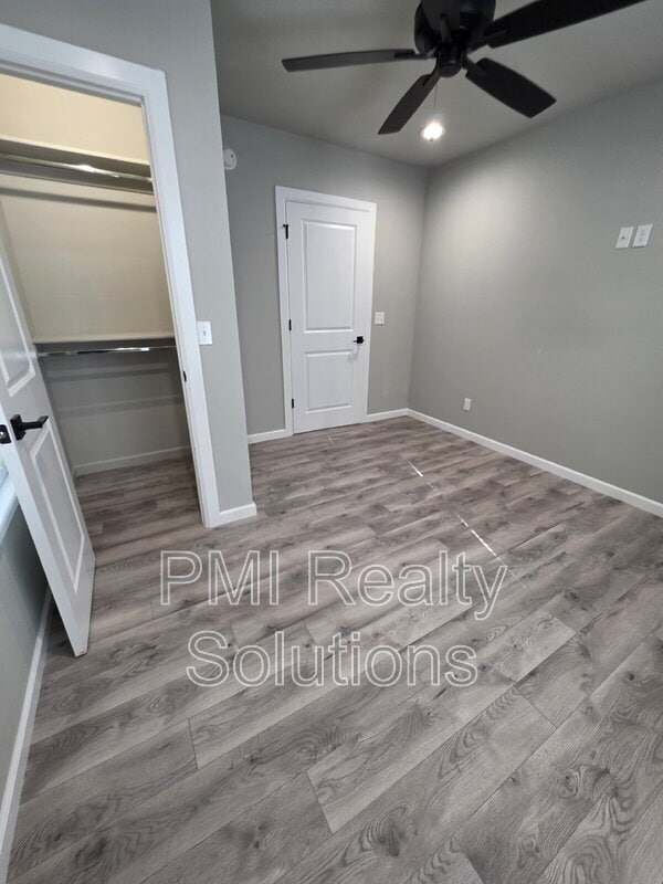 Building Photo - 3947 W 8th St