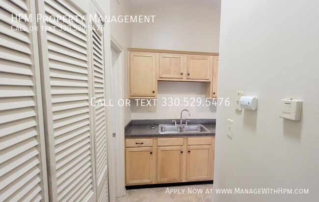 Building Photo - 2381 Newton-