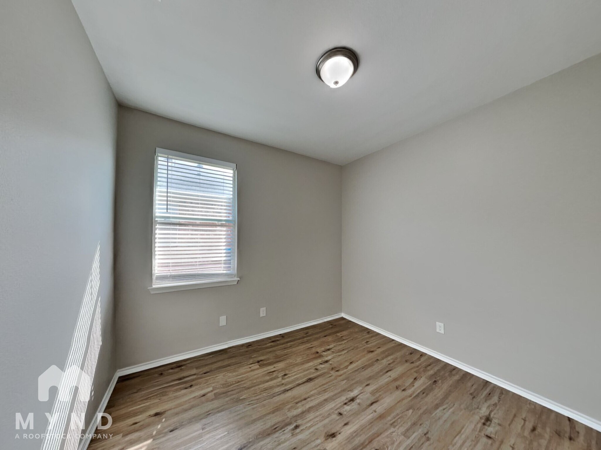 Building Photo - 541 Baverton Ln