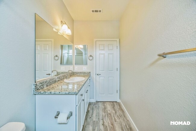 Building Photo - Charming 2BR House in Reno