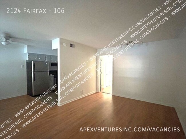 Building Photo - Nice 1 Bedroom, 1 Bath, one-level condo cl...