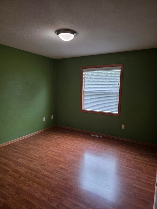 Building Photo - 3177 Bookham Dr