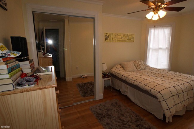 Building Photo - 7 br, 4 bath House - 718 Arbor St