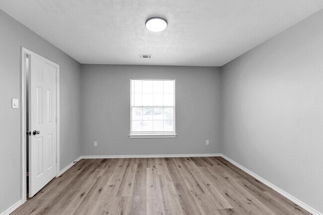Building Photo - 16007 Sandy Path Ln