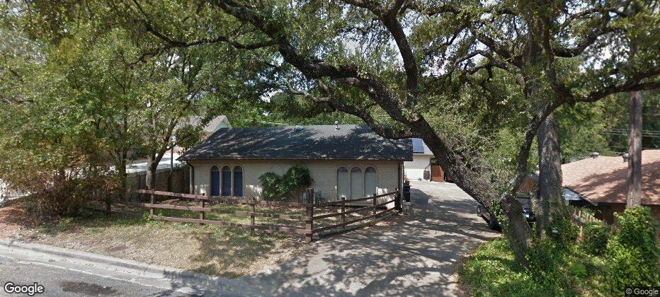 Primary Photo - 3406A S Oak Dr
